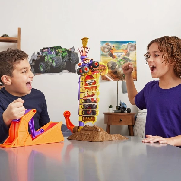 Spin Master Monster Jam - Big Air Challenge Mit El Toro Loco, Spielfahrzeug – Bild 4